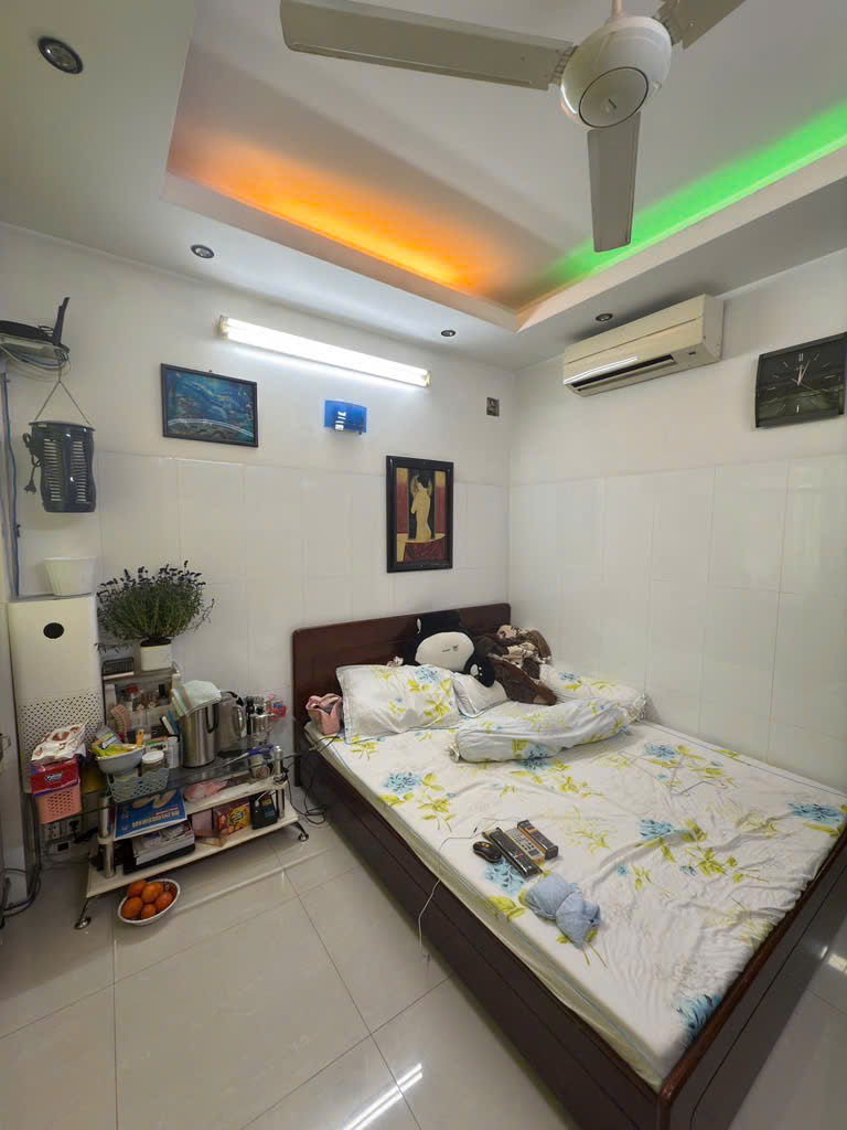 Bán nhà chợ Phạm Văn Hai, Tân Bình, gần Lăng Cha Cả, 4x12.9, 6 tầng, 14 tỷ. - Ảnh 1
